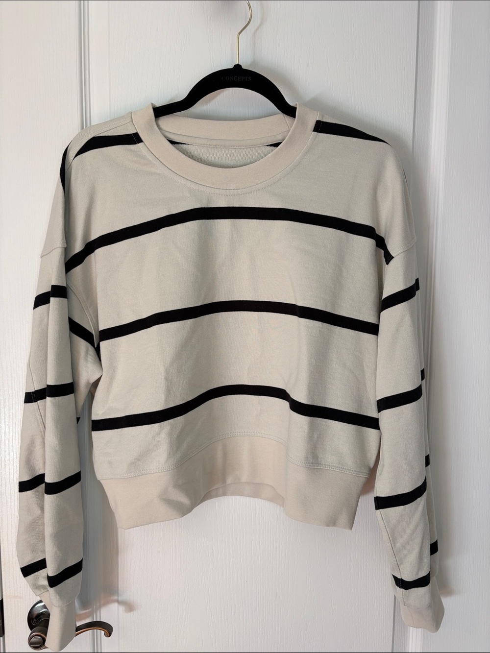 Lululemon sweatshirt